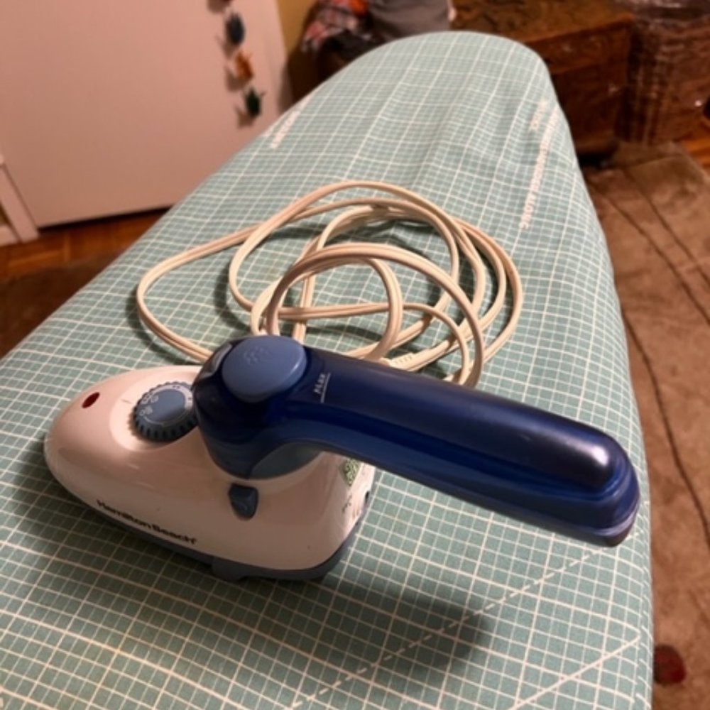 Hamilton Beach Travel Iron